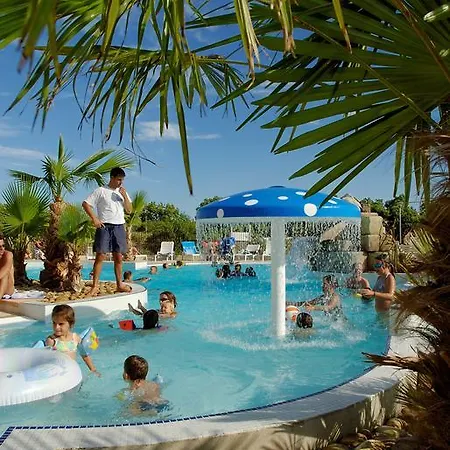 Vacanceole - Port Minervois, Les Hauts Du Vakantiepark